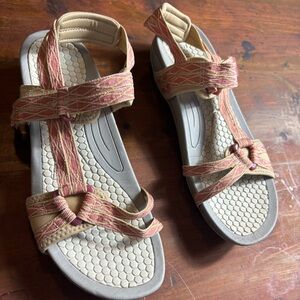 Stylish Tan and Pink Women's Sandals
